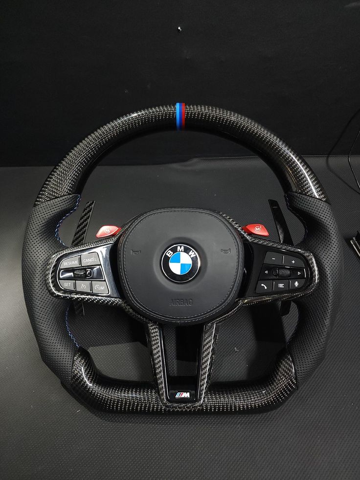 G30 Style Carbon Fiber Steering Wheel for BMW F1X F9X (2010-2018)